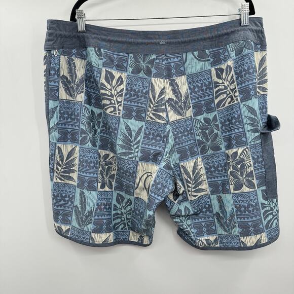 Quiksilver Waterman Stretch Hybrid Board Shorts Mens Sz 40 Blue Tropical Surf - Picture 2 of 10
